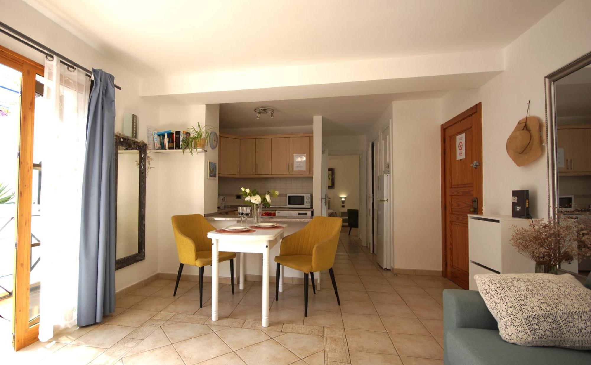 Apartamento Familiar Con Piscina Con Wi Fi En Los Cristianos Los Cristianos  Bagian luar foto