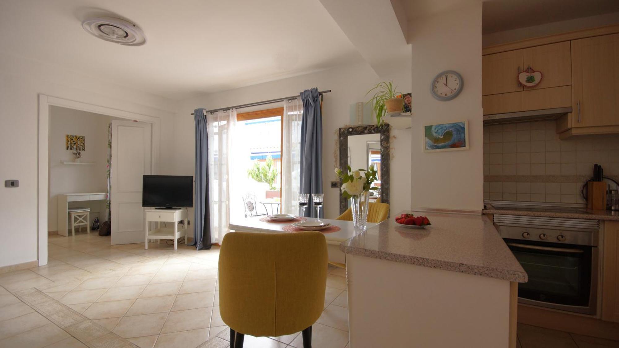 Apartamento Familiar Con Piscina Con Wi Fi En Los Cristianos Los Cristianos  Bagian luar foto